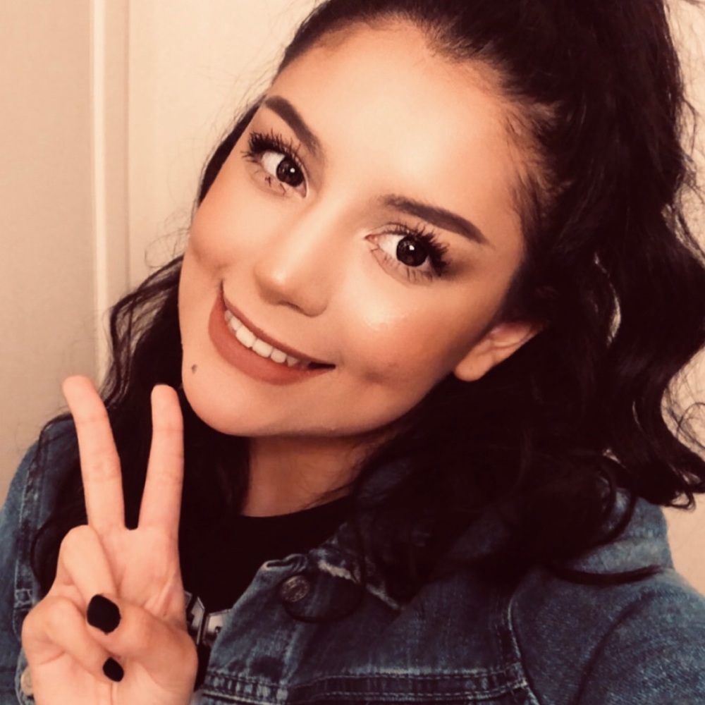 Meet your Posher, Noemi
